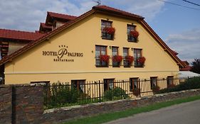Hotel A Restaurace Palfrig