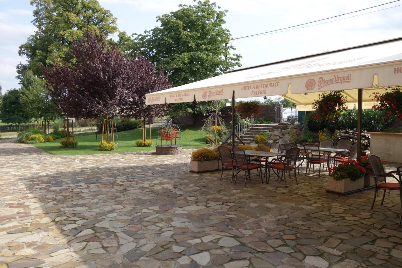 Hotel A Restaurace Palfrig Stara Ves nad Ondrejnici Exteriér fotografie