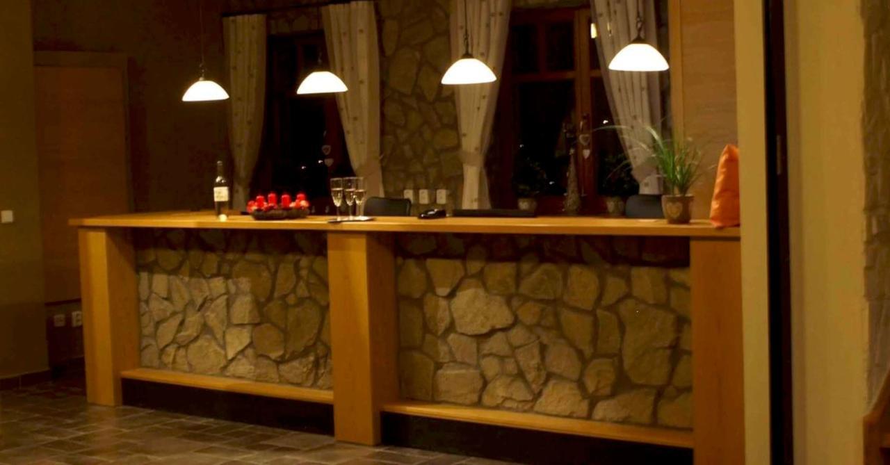 Hotel A Restaurace Palfrig Stara Ves nad Ondrejnici Exteriér fotografie