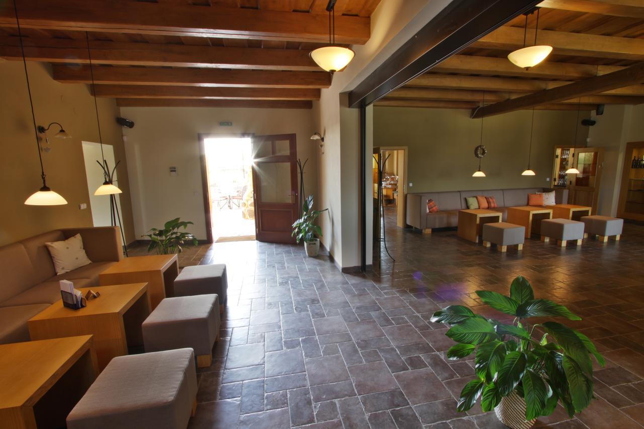 Hotel A Restaurace Palfrig Stara Ves nad Ondrejnici Exteriér fotografie